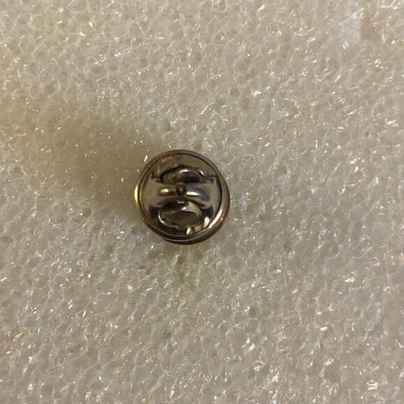 Vintage Winchester 45 Colt Bullet Lapel Pin Tie Tack - Picture 2 of 2